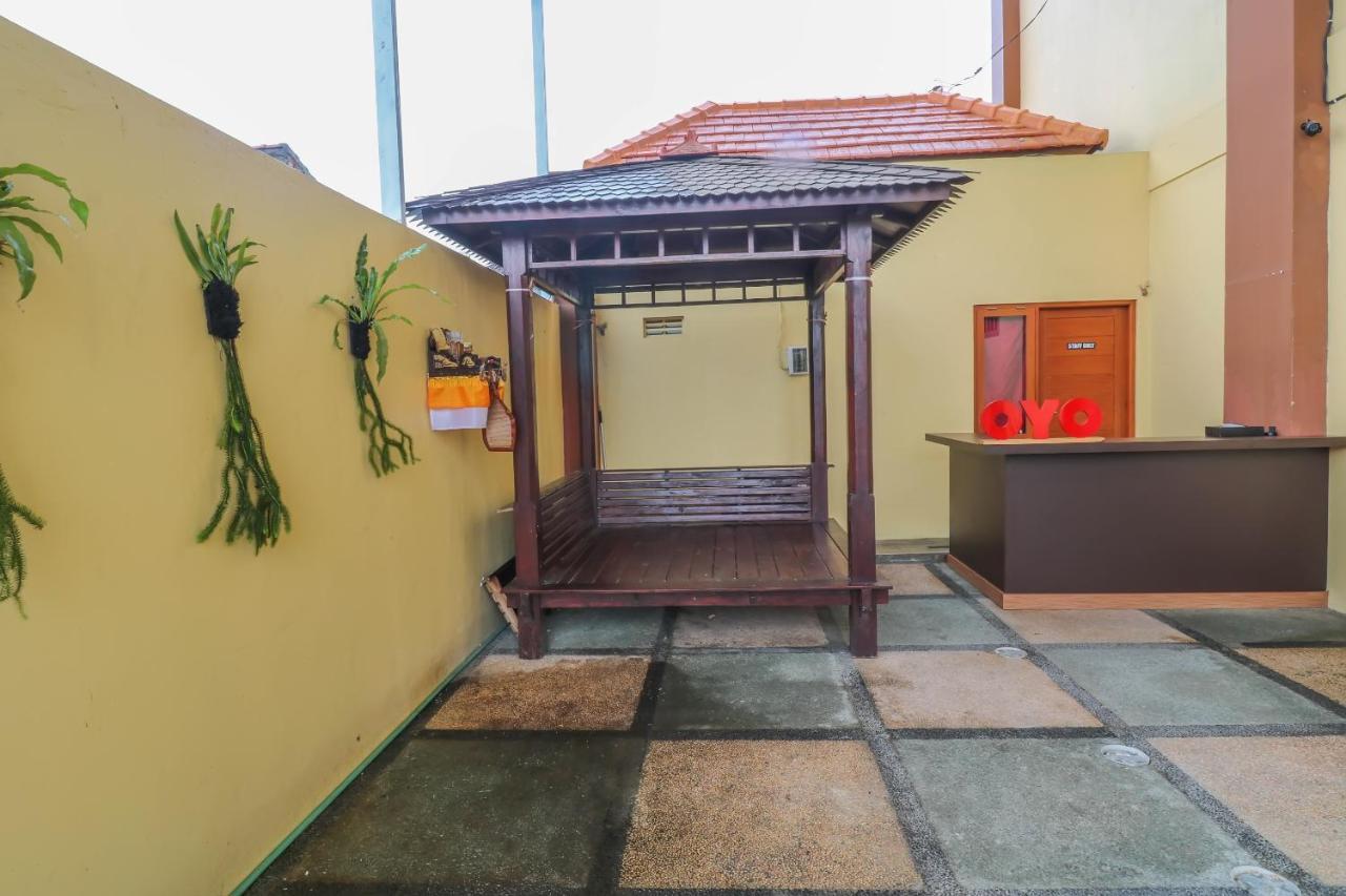 Dewi Uma House Hotel Dempassar Exterior foto