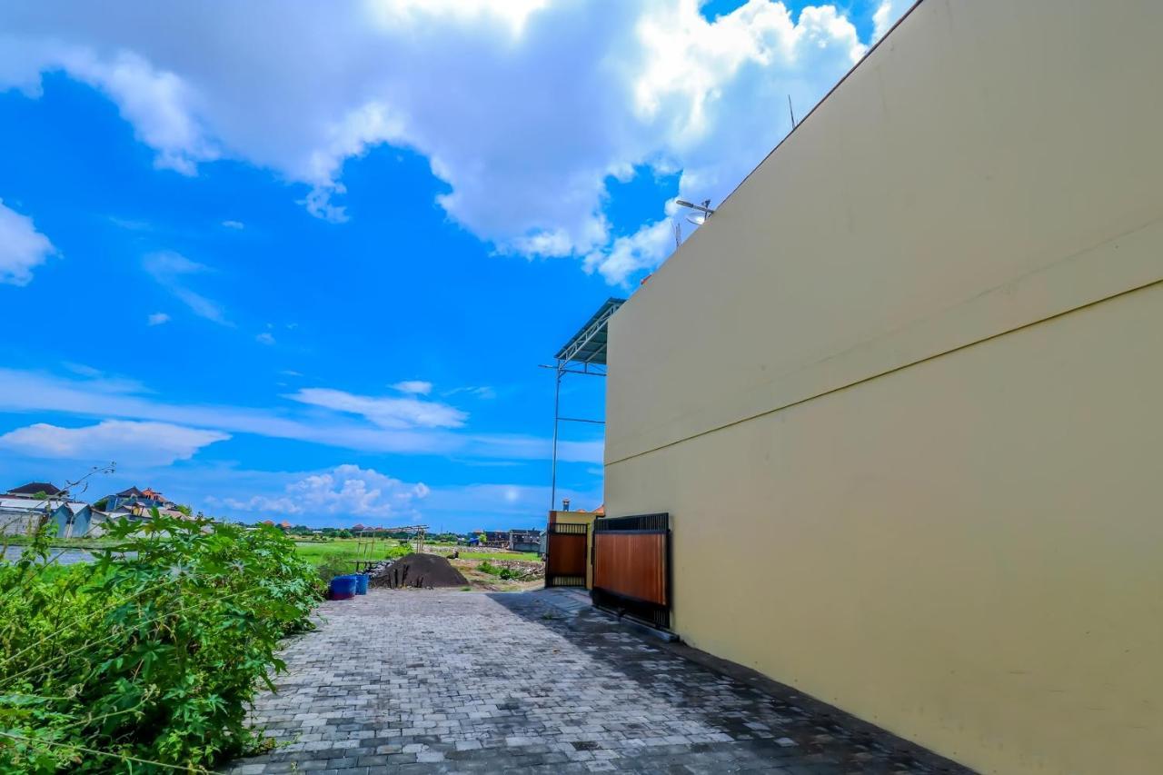 Dewi Uma House Hotel Dempassar Exterior foto